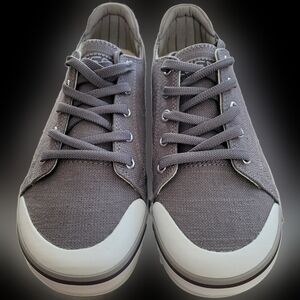 Keen NWT Elsa III Women's Sneaker